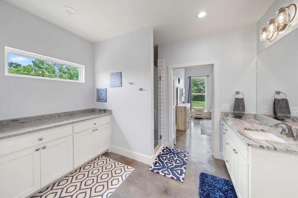 EAGLE SHORES - Residential