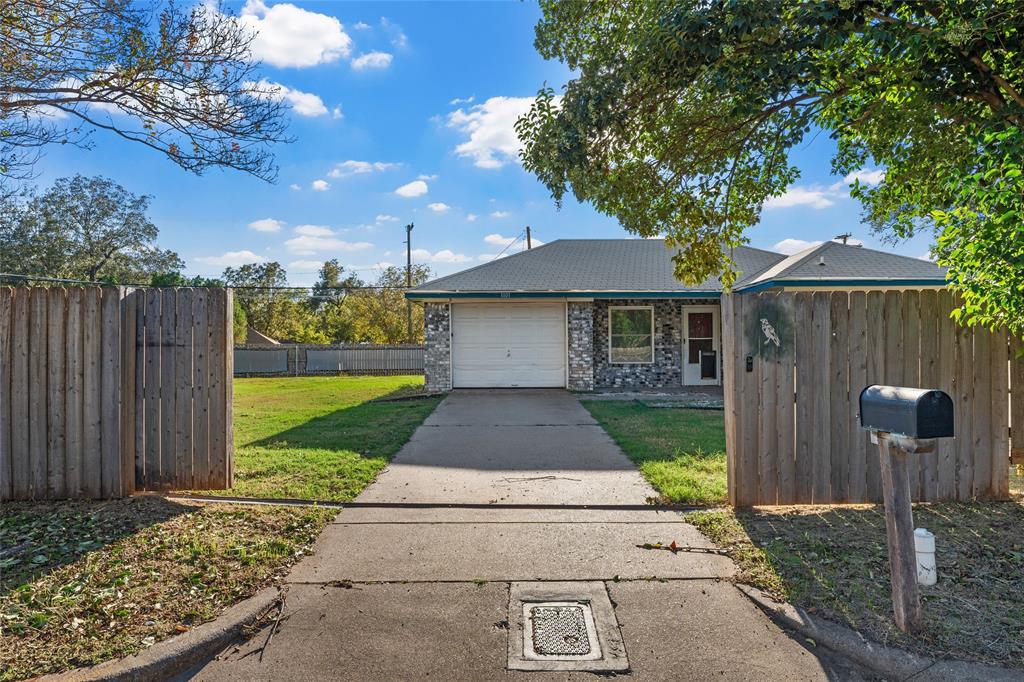 Holy custom home, Batman… but make it Baylor.

This 1,176 sq ft property is designed for anyone balancing work, study, and life in one efficient space. Featuring 1 bedroom, 1 dedicated office, 2 full bathrooms, a flex room, and a 1-car garage, it offers a highly functional layout without sacrificing style.

Ideal for students, young professionals, creatives, or small households looking for an efficient and modern home near campus.

Privacy is a standout feature: a fully fenced .23 acre wrap-around yard with an automatic security gate creates a private “island” within the Baylor area. Perfect for hosting when you want company, and just as perfect for quiet when you don’t.

Location is an advantage—within walking distance to McLane Stadium, eliminating parking and shuttle hassles on game day.

Interior highlights include custom remote-controlled oversized ceiling fans that don’t just move air, they circulate personality. Built-in refrigerator, dedicated office with built-in desk and interior viewing window, and LED accent lighting that easily transitions from study mode to relaxing mode.

Energy-efficient upgrades include foam-insulated walls, double-pane windows, owned solar panels, and a new roof and HVAC (2024).

The master suite features custom artistic accents, a Japanese-inspired low profile bed platform, hideaway bedside tables, and an open-concept closet area adaptable for additional lounge, study, nursery, or storage use.

This home offers a distinctive layout, strong privacy elements, and modern efficiency in a sought-after location. Photos don’t capture the feel—this one is best experienced in person.

Schedule your showing today.