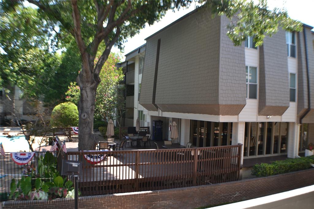River Oaks Condos - Residential