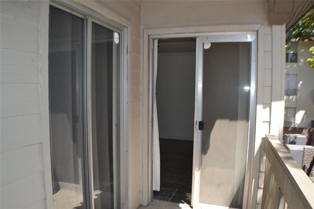 River Oaks Condos - Residential