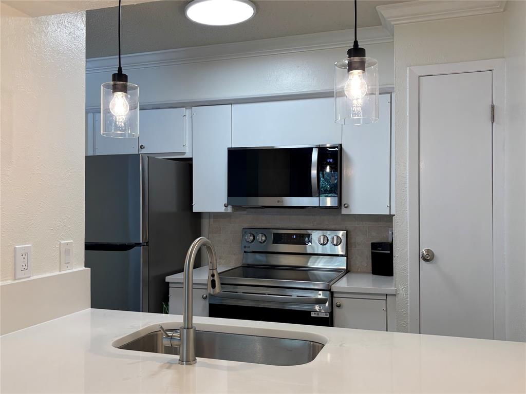 River Oaks Condos - Residential