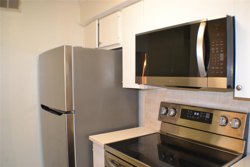 River Oaks Condos - Residential