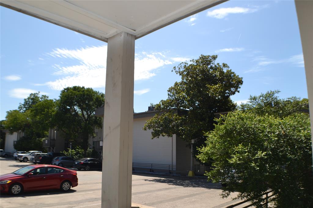 River Oaks Condos - Residential