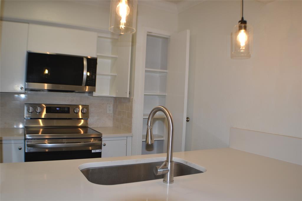 River Oaks Condos - Residential