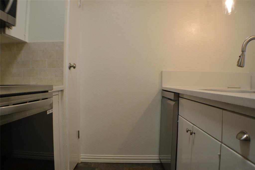 River Oaks Condos - Residential