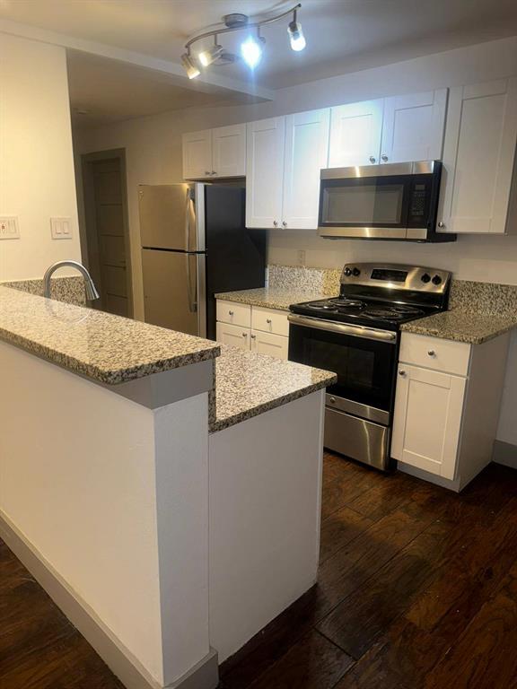 Boxtree Condo - Residential