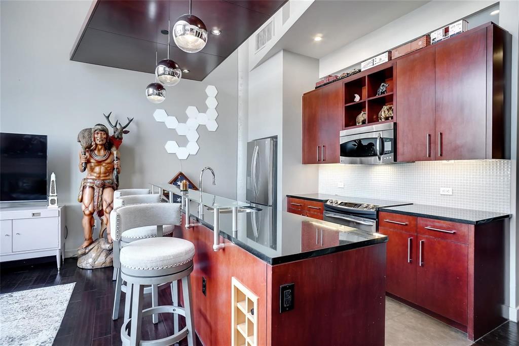 One Montgomery Plaza Residence Condo - Residential