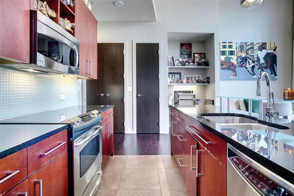 One Montgomery Plaza Residence Condo - Residential