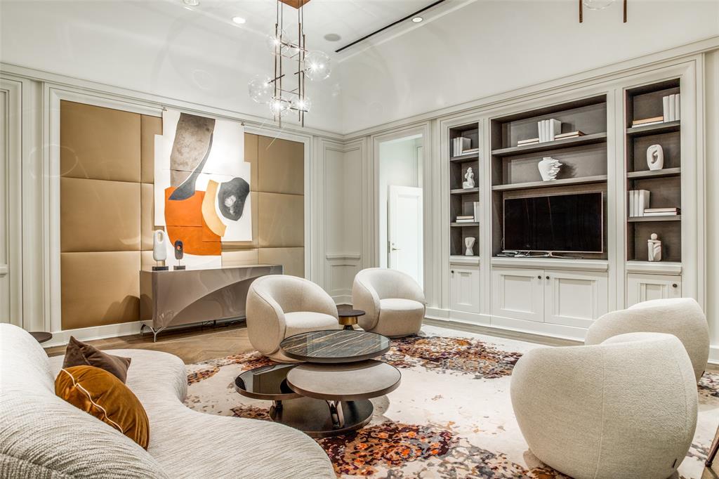 TOWER AND REGENCY ROW RES CONDOS - Residential