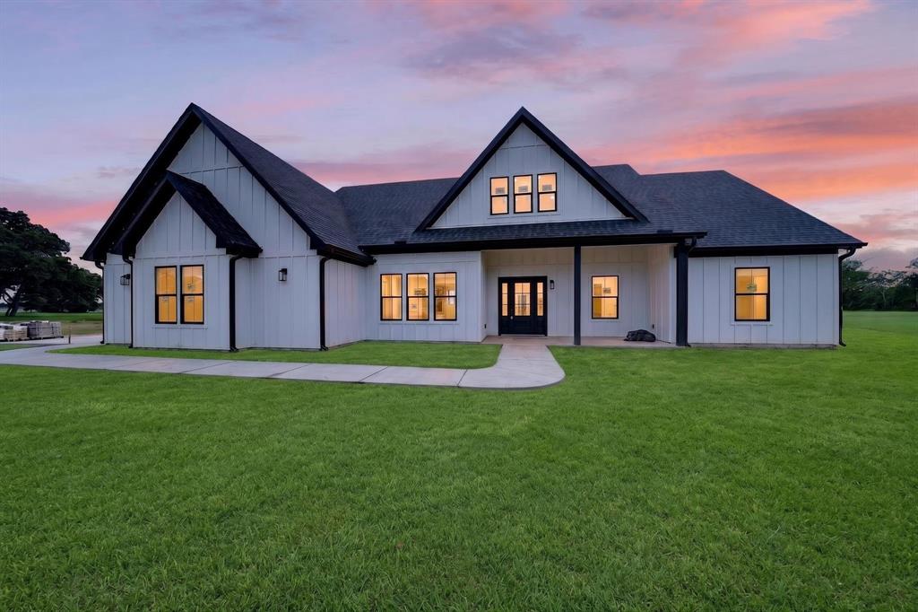 Newly Constructed Modern Farmhouse perfectly situated on 1 Acre!  Remarkable single story that is both striking and inviting!  Instant curb appeal.   Beautiful finish out throughout home that is a must see.  Vaulted ceiling, open living with abundant natural light.   Stunning kitchen with large quartz island, walk-in pantry, stainless appliance and much more! Oversized rooms featuring split bedroom floor plan with primary suite separate from secondary bedrooms for added privacy.  See property feature sheet for full list or contact listing agent for more information.  Available to see today!