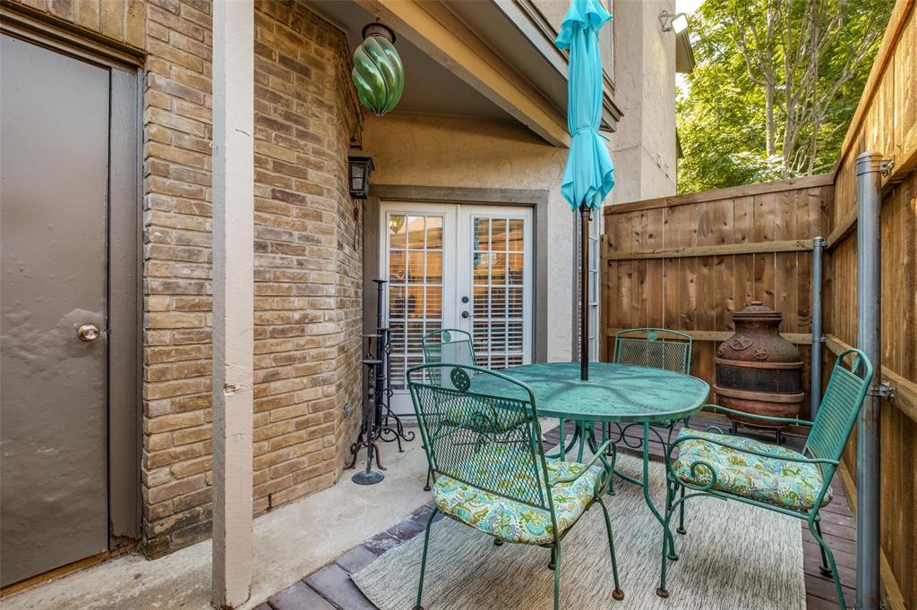 Ashton Square Condo - Residential