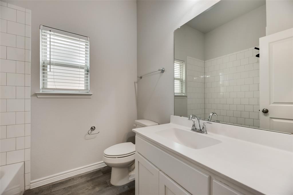 Live Oak Creek - Residential
