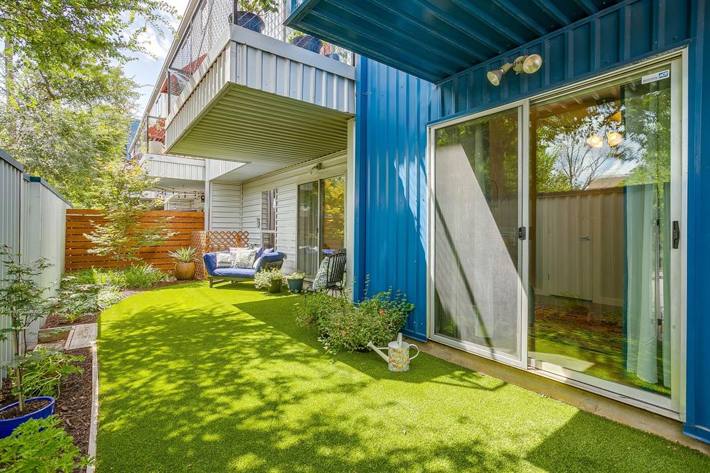 Caddo Street Twnhms - Residential