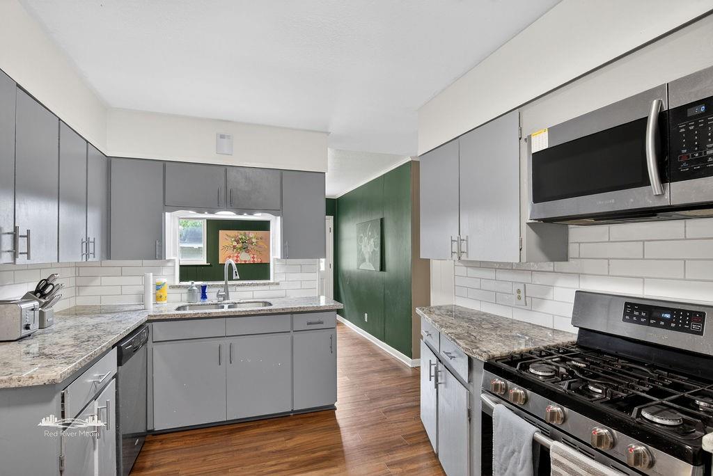 Broadmoor Terrace - Residential