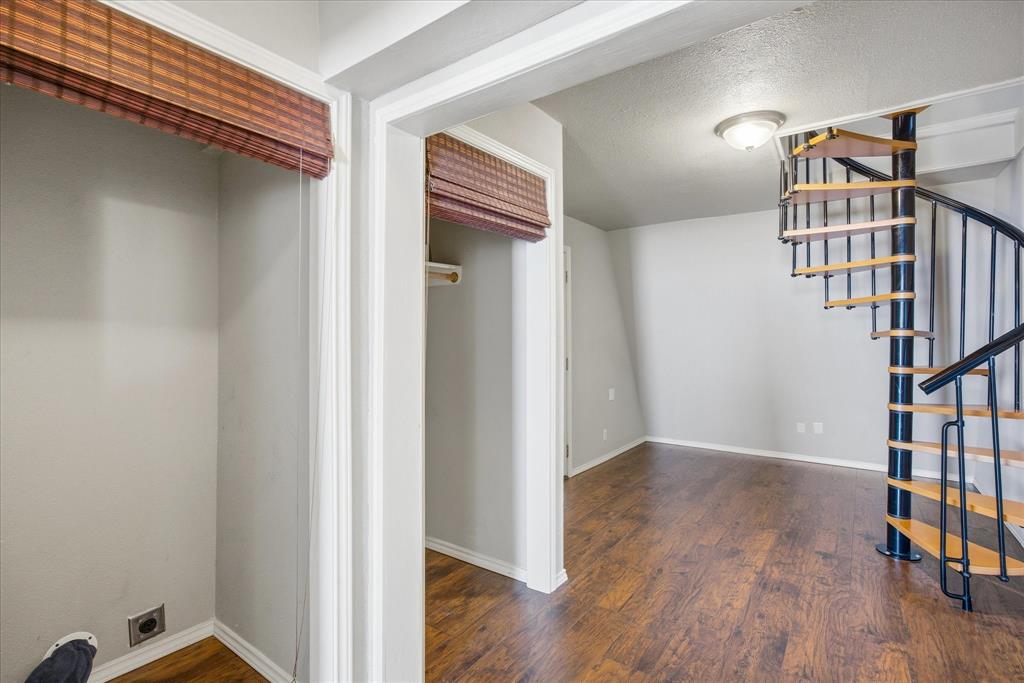 Canyon Creek III - Residential