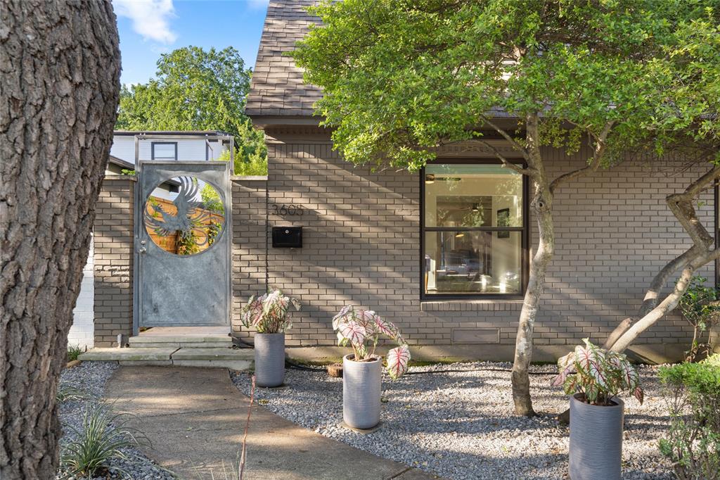 Thoughtfully updated with refined finishes, generous proportions, and walkability to Hyer Elementary (HPISD), Preston Center, and neighborhood parks. Hand-scraped hardwoods, clean architectural lines, and abundant natural light carry throughout approximately 2,538 ANSI-measured square feet. The main living areas flow into an updated kitchen featuring a full Miele appliance suite with induction cooking, steam combi oven, convection oven, and dishwasher. Upstairs, the dramatic primary suite spans the full width of the home with walk-in closet and beautifully updated bath with steam shower and dual vanity. Mature landscaping frames inviting outdoor living spaces designed for effortless entertaining. One of the few fee-simple attached single-family residences currently available in UP.