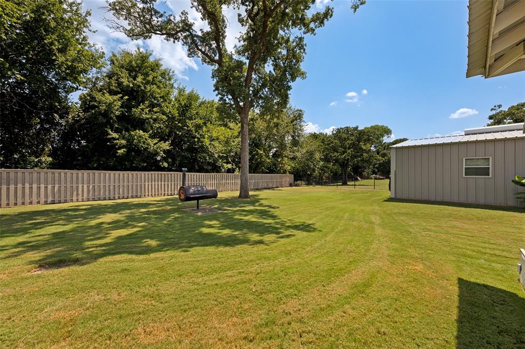 Towering Oaks - Residential