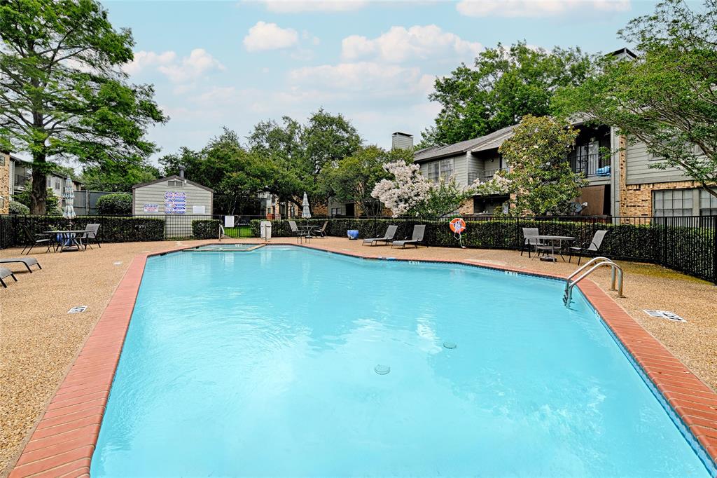 Bent Tree Forest Drive Condos - Residential