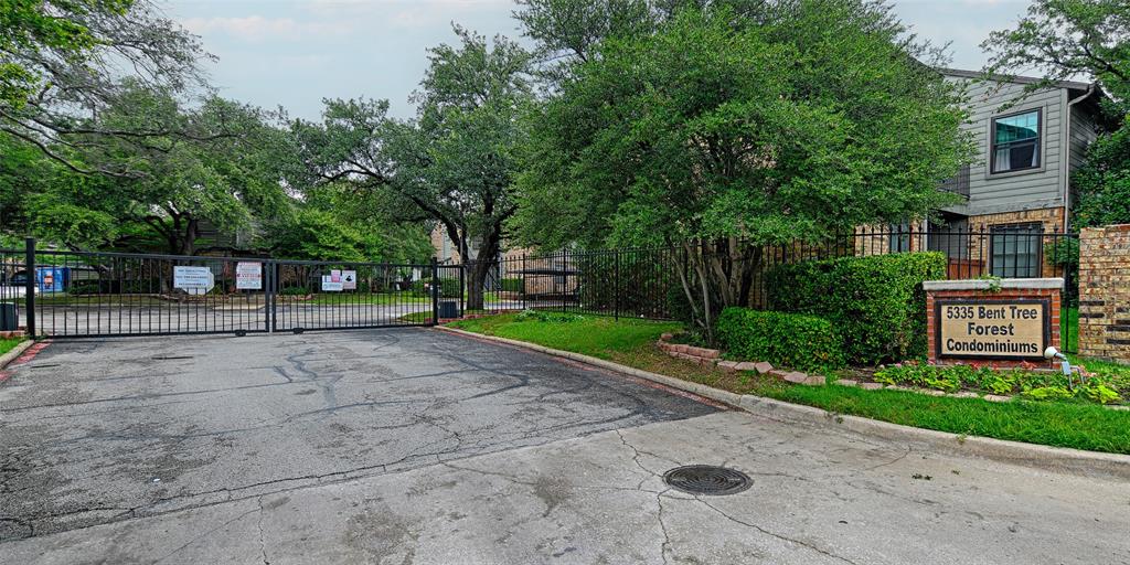 Bent Tree Forest Drive Condos - Residential