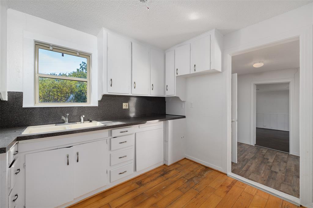 Benbrook Estates Add - Residential