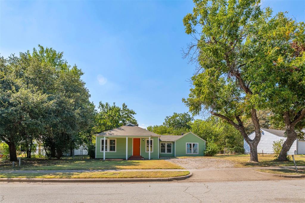 Charming Fort Worth Bungalow with Endless Potential and an Unbeatable Location! Conveniently located just minutes from downtown Fort Worth, this charming bungalow offers the perfect blend of character, comfort, and accessibility. Enjoy being close to popular shopping destinations, local restaurants, entertainment venues, and everything that makes Fort Worth such a desirable place to live. Inside, you'll find a welcoming floor plan featuring three spacious bedrooms, a full bath, and a generously sized laundry room that provides valuable storage and everyday convenience. Natural light fills the living spaces, creating a warm and inviting atmosphere that instantly feels like home. Step outside and discover one of the property's best features—an expansive backyard with endless possibilities. Whether you envision weekend barbecues, a garden retreat, a play area for pets, or simply a private space to unwind after a long day, there's plenty of room to make it your own. Perfect for first-time homebuyers, downsizers, or investors seeking a strong addition to their portfolio, this home offers exceptional value in a location that continues to grow in popularity. Opportunities like this don't come along often. Schedule your private showing today and see firsthand why this Fort Worth gem deserves a place at the top of your list.