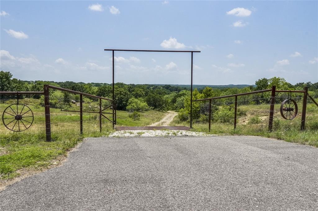 Jacksboro - Land