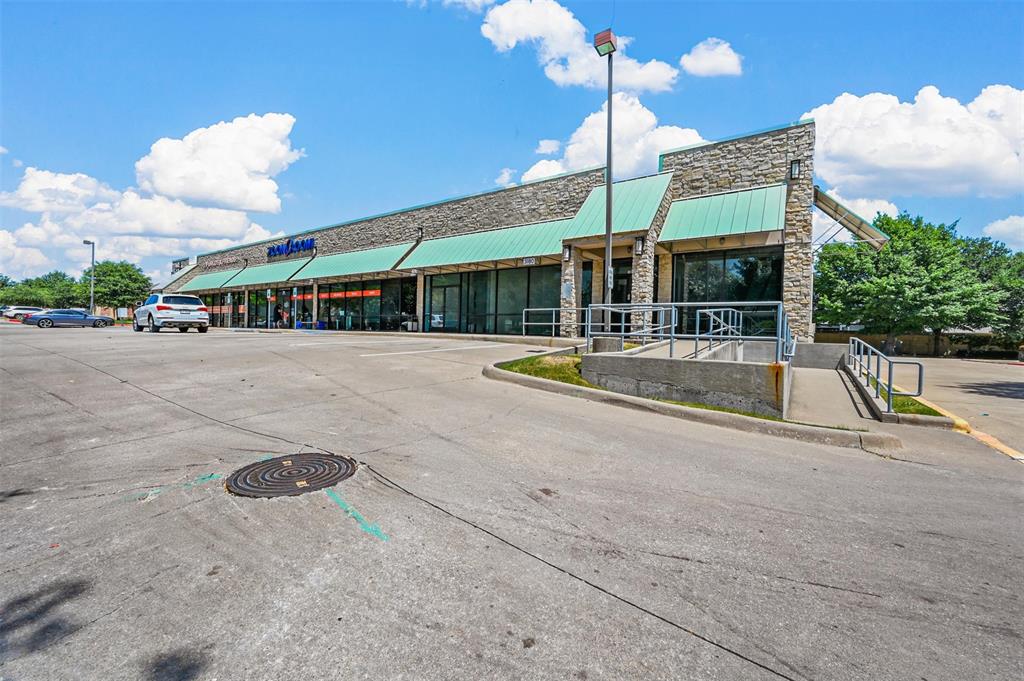 We are pleased to present a multi-tenant retail investment opportunity located in the heart of McKinney, TX. This 100% leased 12,000 square-foot retail complex consists of five tenants and features a 6.60% Cap Rate. With leases extending through 2035 and scheduled rental escalations, this property represents an excellent investment prospect in a rapidly growing market. Strategically situated just off Eldorado Parkway, the site benefits from significant traffic, with over 27,000 vehicles passing by daily.