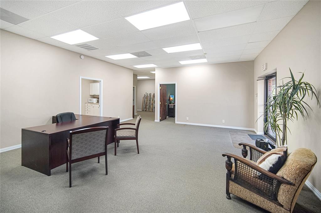 Jacksboro - Commercial Sale