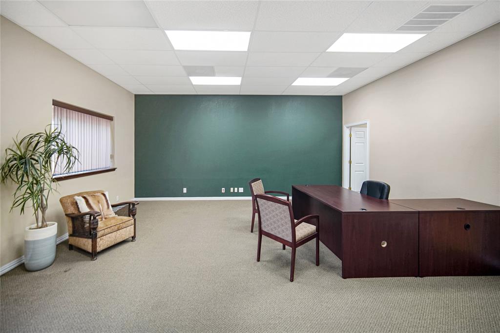 Jacksboro - Commercial Sale