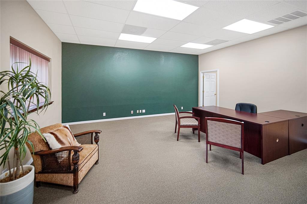 Jacksboro - Commercial Sale