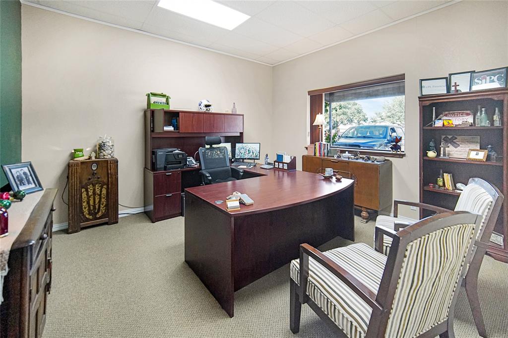 Jacksboro - Commercial Sale