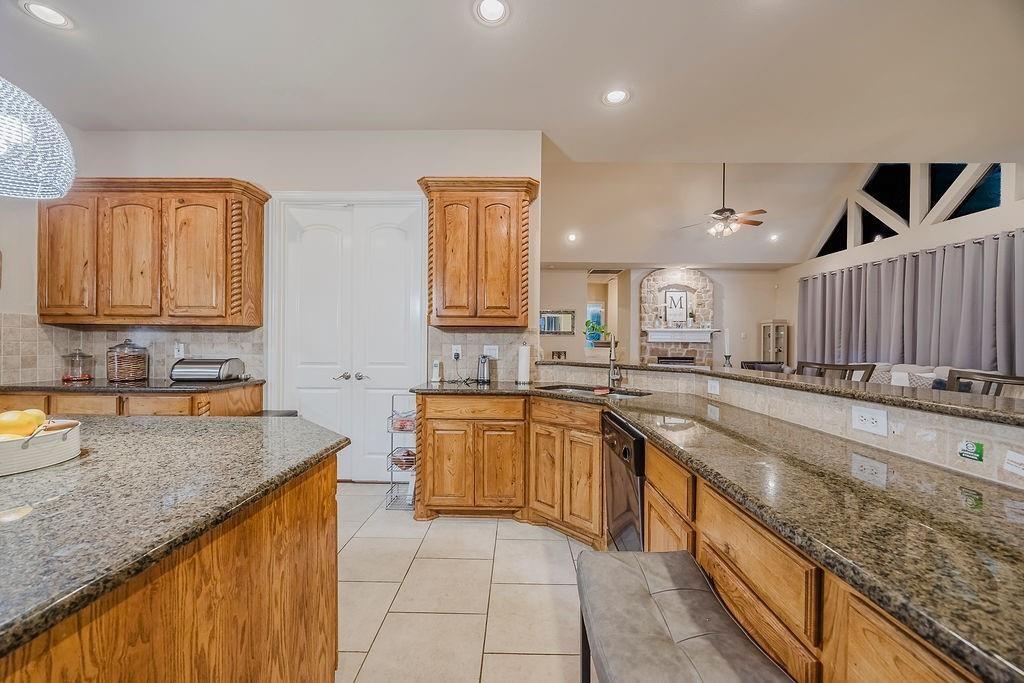 Lake Ridge 11 - Residential