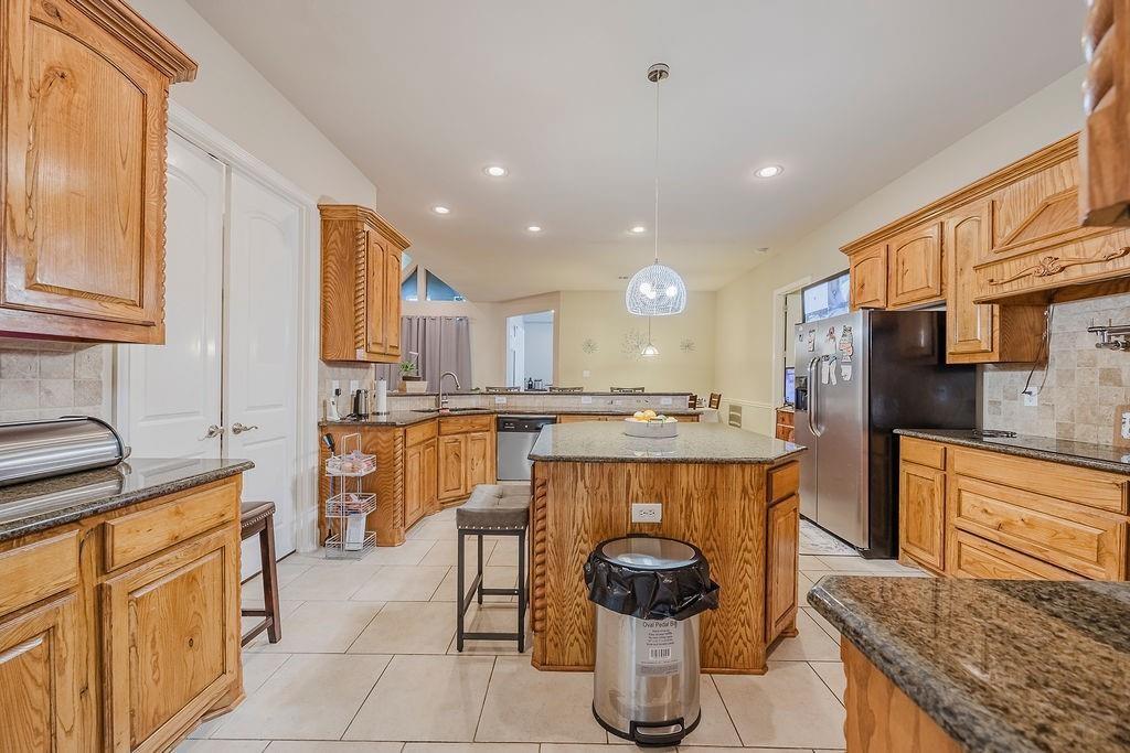 Lake Ridge 11 - Residential