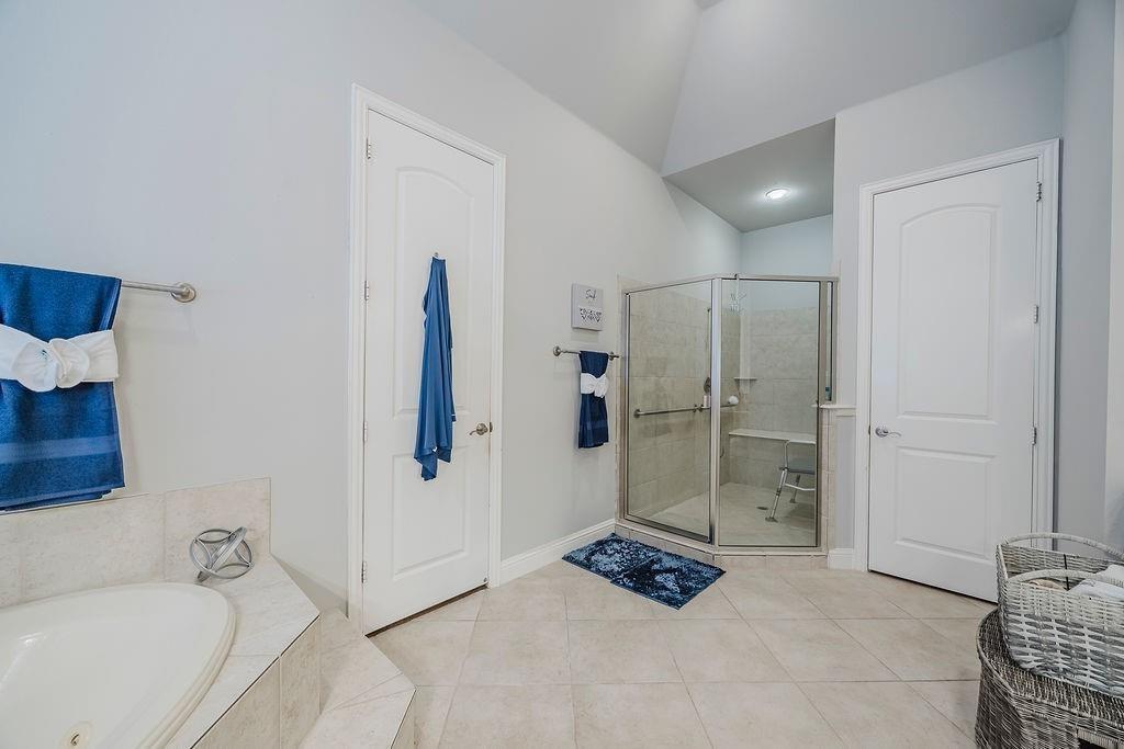 Lake Ridge 11 - Residential