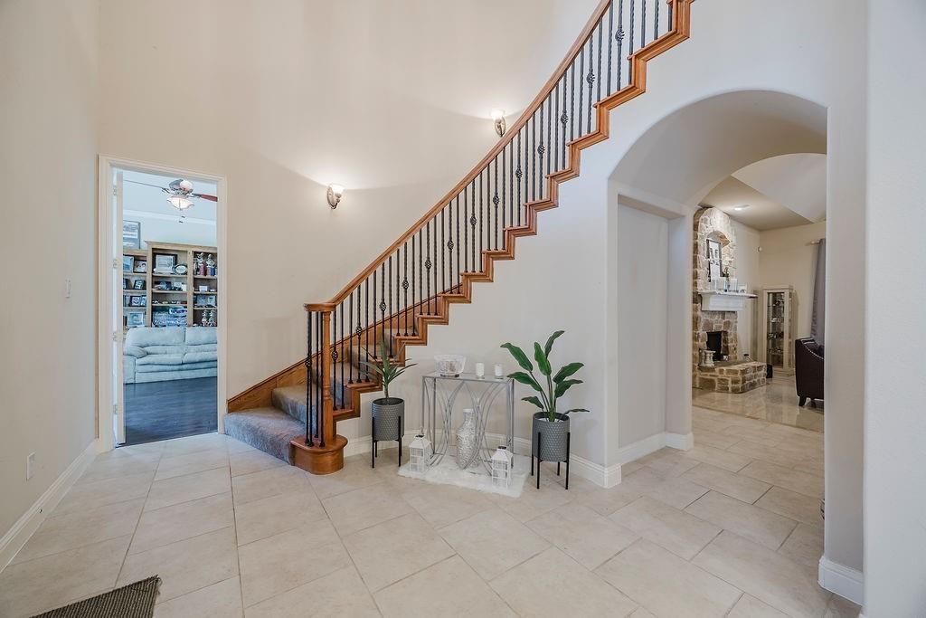 Lake Ridge 11 - Residential