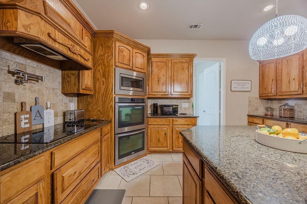 Lake Ridge 11 - Residential