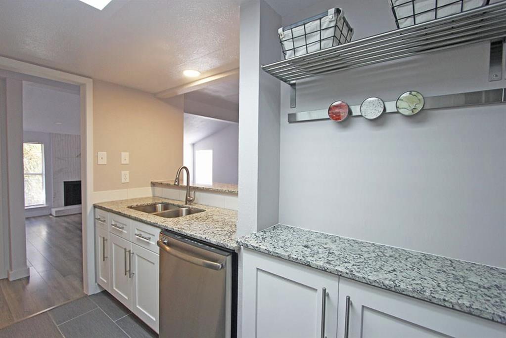 Las Colonitas Condo - Residential