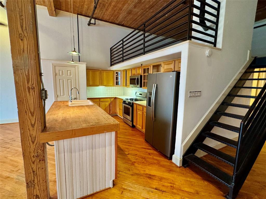 Commerce Street Lofts - Residential