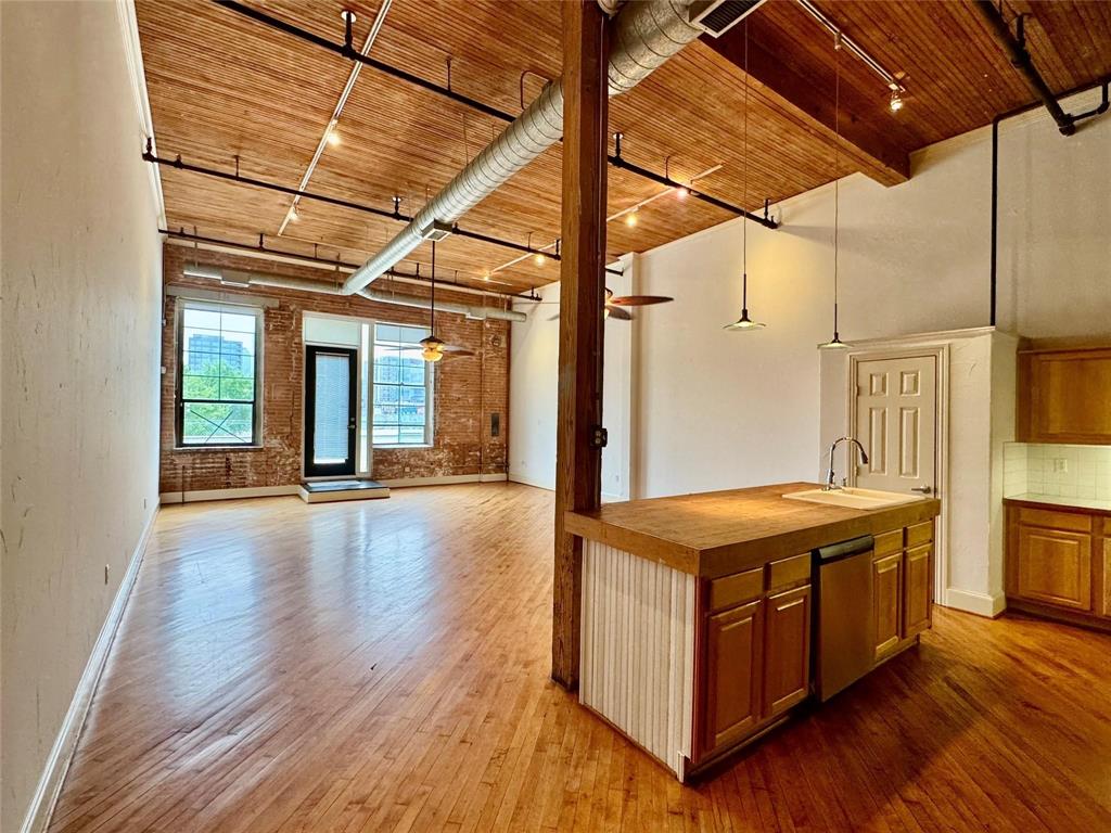 Commerce Street Lofts - Residential