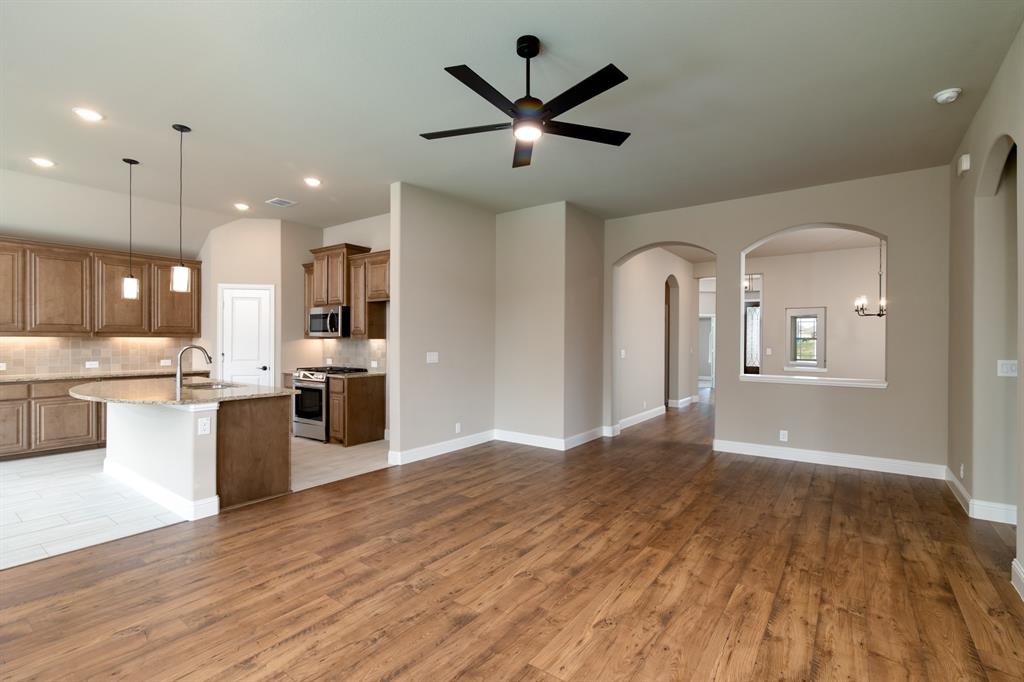 Eagle Glen - Residential