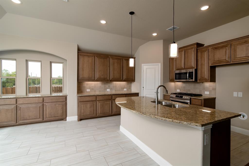 Eagle Glen - Residential