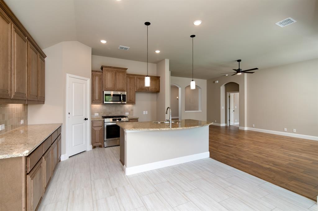 Eagle Glen - Residential