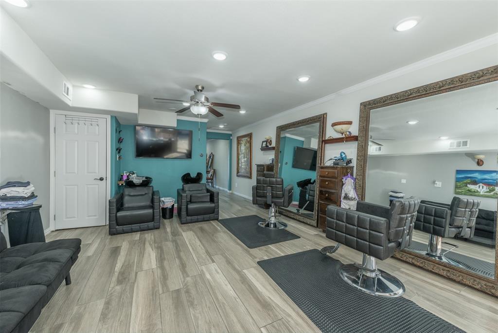 Coulston - Commercial Lease