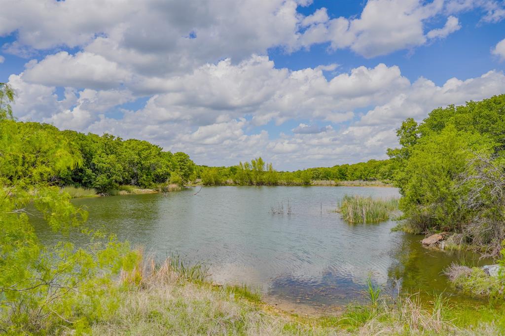 Jacksboro - Land