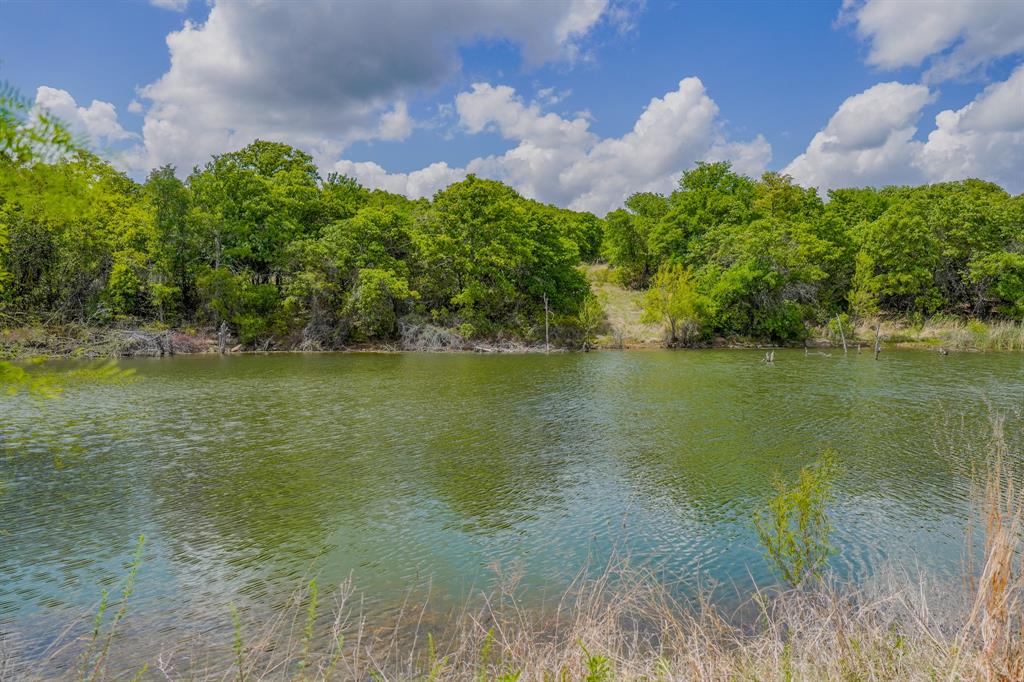 Jacksboro - Land