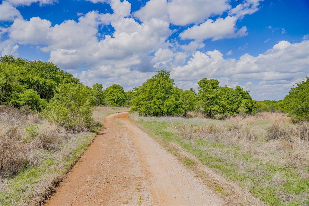 Jacksboro - Land