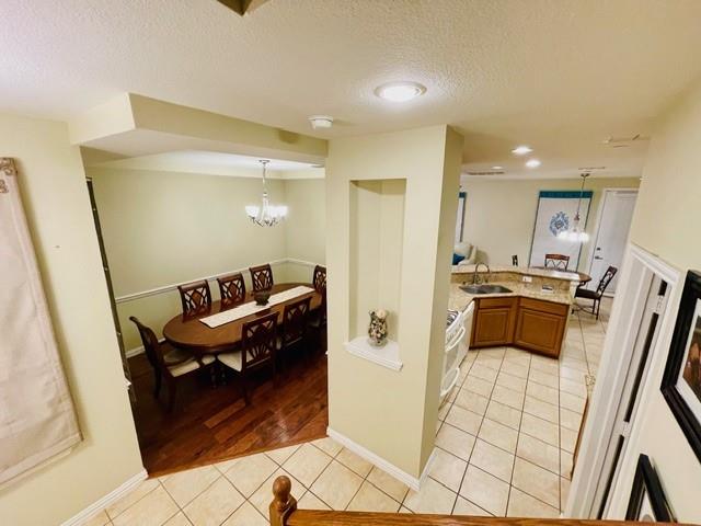 Suncreek Twnhms - Residential