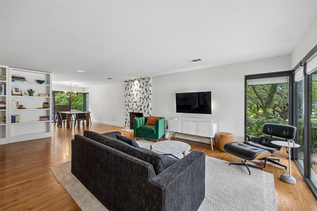 J C Calabria - Residential