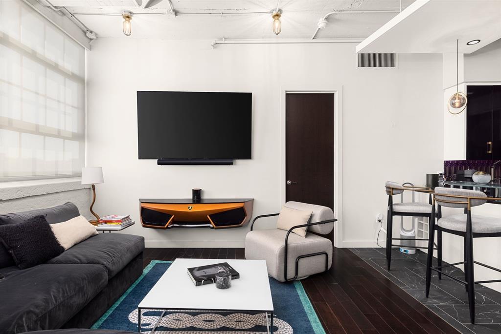 One Montgomery Plaza Residence Condo - Residential