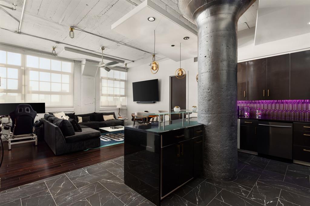 Experience luxury loft living at Montgomery Plaza with breathtaking views of the downtown Fort Worth skyline. This stunning residence, located in the historic Montgomery Ward building, offers the perfect blend of modern comfort and iconic architectural character.
Unit 2546 features soaring ceilings, oversized windows that flood the space with natural light, and an open-concept design ideal for both entertaining and everyday living. The spacious living area flows seamlessly into a sleek kitchen with contemporary finishes, while the private bedroom retreat offers a serene escape with skyline views.
Residents of Montgomery Plaza enjoy exclusive access to one of the largest resort-style amenity decks in Texas, featuring two sparkling pools, cabanas, fire pits, an outdoor kitchen, putting green, and lounge areas. Additional amenities include a state-of-the-art fitness center, theater room, owners’ lounge, 24-hour concierge service, and secured parking with private elevators.
Perfectly situated in the vibrant West 7th corridor, you’ll be steps away from premier dining, shopping, nightlife, and the Cultural District. The Trinity Trails and downtown Fort Worth are just minutes away, offering the ultimate in convenience and lifestyle.
This is more than a home—it’s an elevated urban experience. Don’t miss your chance to own one of Fort Worth’s most desirable addresses at Montgomery Plaza.